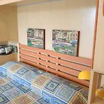 Colourful Flat Next To The Beach-beahost شقة *