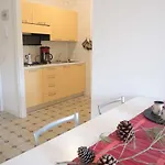 Colourful Flat Next To The Beach-beahost * 比比翁