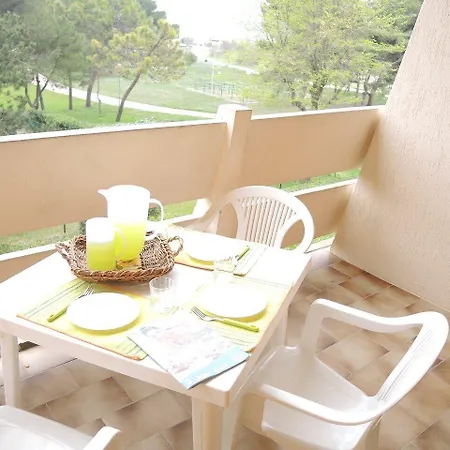 Colourful Flat Next To The Beach-beahost Apartman Bibione