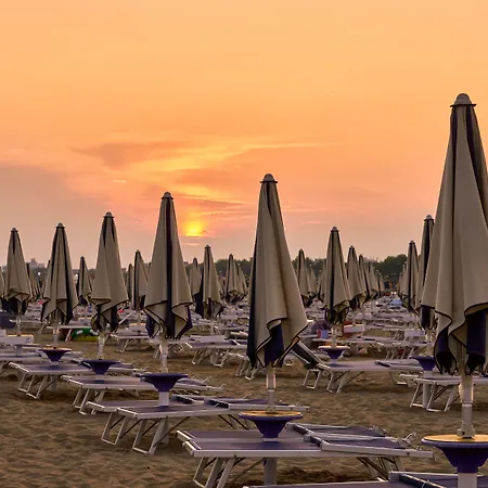 Colourful Flat Next To The Beach-beahost Bibione