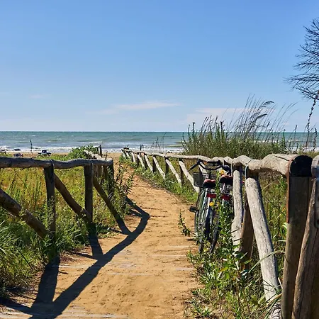 Colourful Flat Next To The Beach-beahost * Bibione