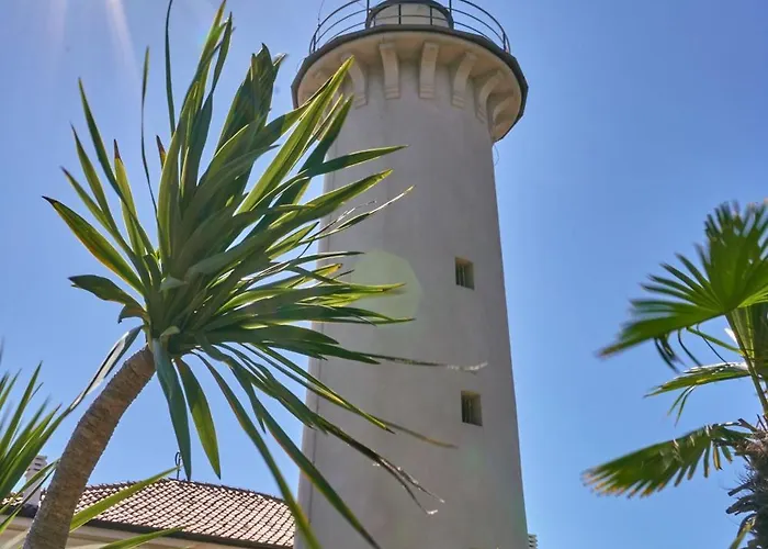 Colourful Flat Next To The Beach-beahost *